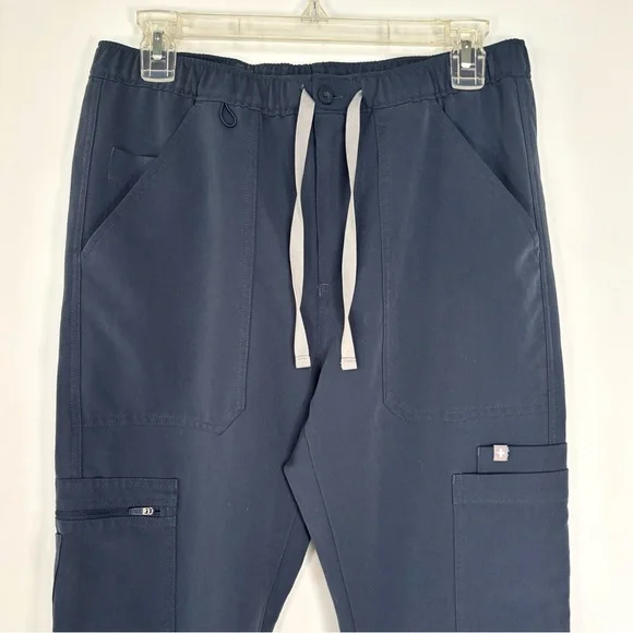 FIGS Scrubs Set Men’s Leon Top Cairo Cargo Pants Dark Blue EUC Size Small - Picture 10 of 11